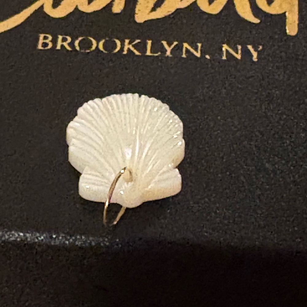 Catbird Summer-Forever Shell Charm- The Summer I Turned Pretty - Picture 10 of 17